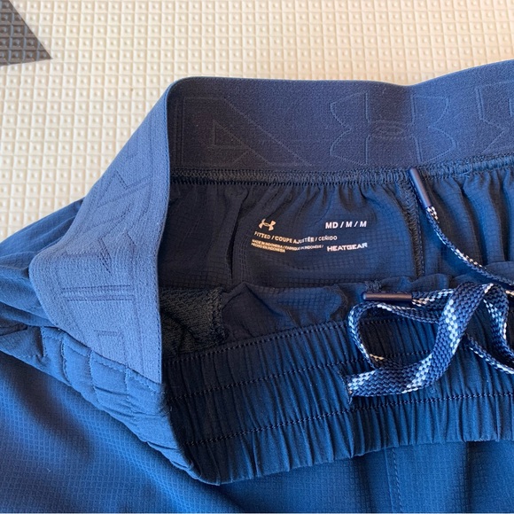 Men’s Under Armour Athletic Shorts - Picture 4 of 4